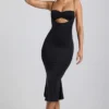 Julane Slinky Jersey Ruched Cut-Out Midaxi-klänning i svart Julane Slinky Jersey Ruched Cut-Out Midaxi-klänning i svart