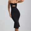 Julane Slinky Jersey Ruched Cut-Out Midaxi-klänning i svart Julane Slinky Jersey Ruched Cut-Out Midaxi-klänning i svart