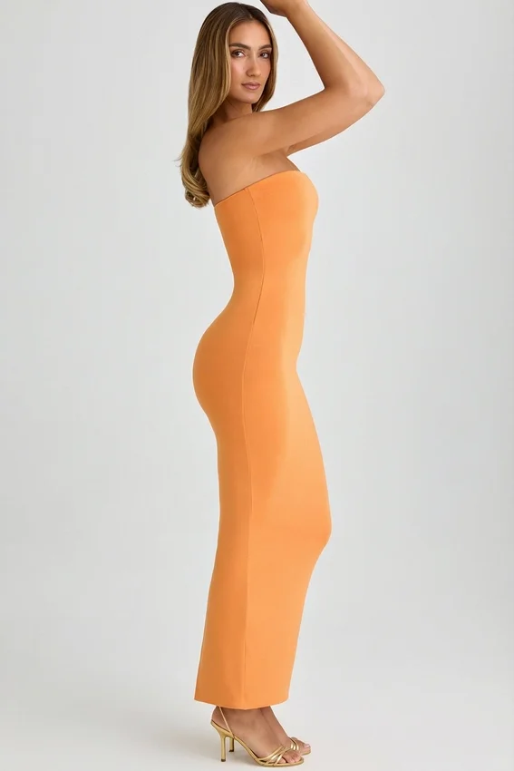 Kali Modal Bandeau Bodycon Maxiklänning i Sunset Orange Kali Modal Bandeau Bodycon Maxiklänning i Sunset Orange