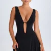 Kalista Plunge Cut-Out Miniklänning i Svart Kalista Plunge Cut-Out Miniklänning i Svart
