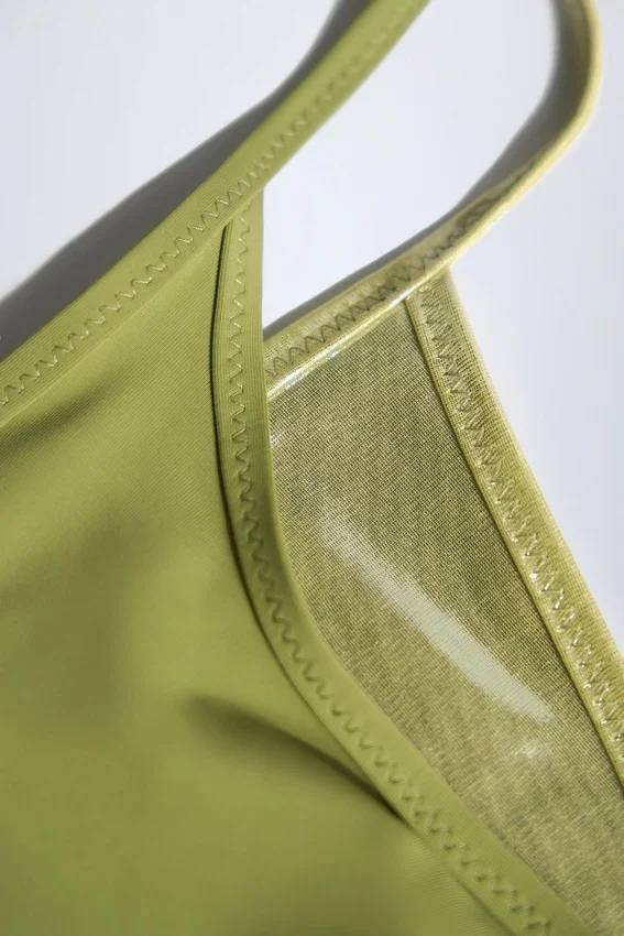 Kariba Metallic Layered Bikini Toppar i grönt Kariba Metallic Layered Bikini Toppar i grönt