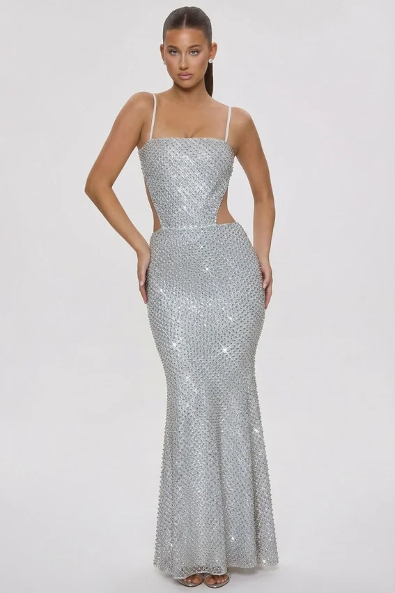Katalia Embellished Cut-Out Gown i silver Katalia Embellished Cut-Out Gown i silver