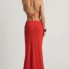 Keona mid-rise maxikjol med slits i Chilli Red Keona mid-rise maxikjol med slits i Chilli Red