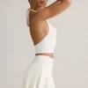 Keoni Modal Low-Rise Ruched Mini Skort i vitt Keoni Modal Low-Rise Ruched Mini Skort i vitt