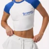Kort T-shirt med grafiskt tryck i vitt Kort T-shirt med grafiskt tryck i vitt