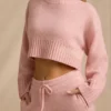 Kort tröja i ribbad stickning i blushrosa Kort tröja i ribbad stickning i blushrosa