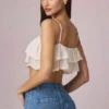 Lacie kort camisole-top med volanger i elfenben Lacie kort camisole-top med volanger i elfenben