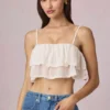 Lacie kort camisole-top med volanger i elfenben Lacie kort camisole-top med volanger i elfenben