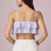 Lacie kort camisole-top med volanger i lila Lacie kort camisole-top med volanger i lila