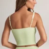 Lai Modal camisole-top med rund hals i salviagrön Lai Modal camisole-top med rund hals i salviagrön