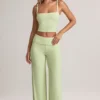 Lai Modal camisole-top med rund hals i salviagrön Lai Modal camisole-top med rund hals i salviagrön