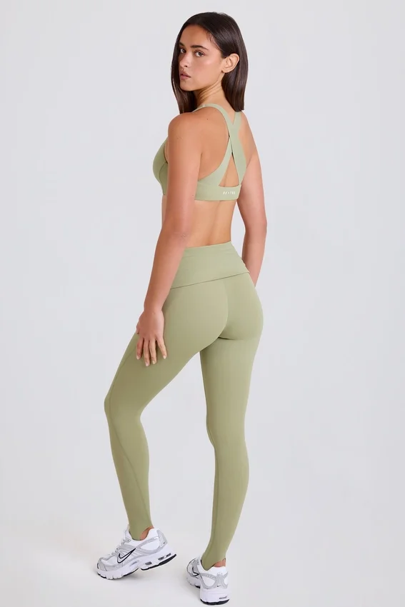 Leggings med vikbar midja och hällor i Matcha Leggings med vikbar midja och hällor i Matcha