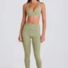 Leggings med vikbar midja och hällor i Matcha Leggings med vikbar midja och hällor i Matcha