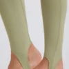 Leggings med vikbar midja och hällor i Matcha Leggings med vikbar midja och hällor i Matcha