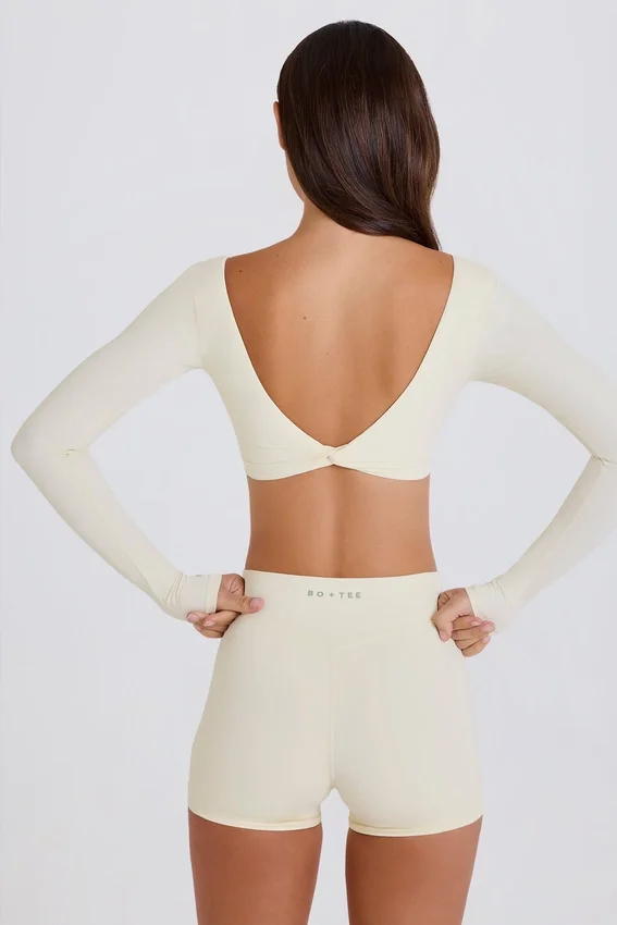 Långärmad crop top i kräm Långärmad crop top i kräm