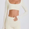 Långärmad crop top i kräm Långärmad crop top i kräm