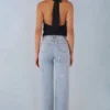 Lorielle midjehöga jeans med raka ben i ljus denim Lorielle midjehöga jeans med raka ben i ljus denim