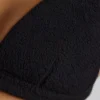 Loungewear V-ringad fleecebralette i svart Loungewear V-ringad fleecebralette i svart