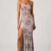 Lucienne Embellished Cut-Out Fishtail Maxiklänning i lila Lucienne Embellished Cut-Out Fishtail Maxiklänning i lila