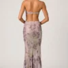 Lucienne Embellished Cut-Out Fishtail Maxiklänning i lila Lucienne Embellished Cut-Out Fishtail Maxiklänning i lila