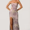 Lucienne Embellished Cut-Out Fishtail Maxiklänning i lila Lucienne Embellished Cut-Out Fishtail Maxiklänning i lila