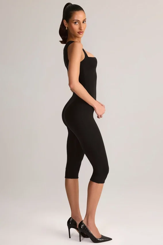 Luma Modal Bodycon-jumpsuit med fyrkantig halsringning i svart Luma Modal Bodycon-jumpsuit med fyrkantig halsringning i svart