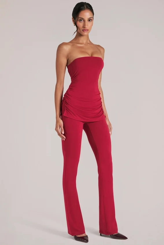 Lumi Mid-Rise Fitted Trousers i Cherry Red Lumi Mid-Rise Fitted Trousers i Cherry Red