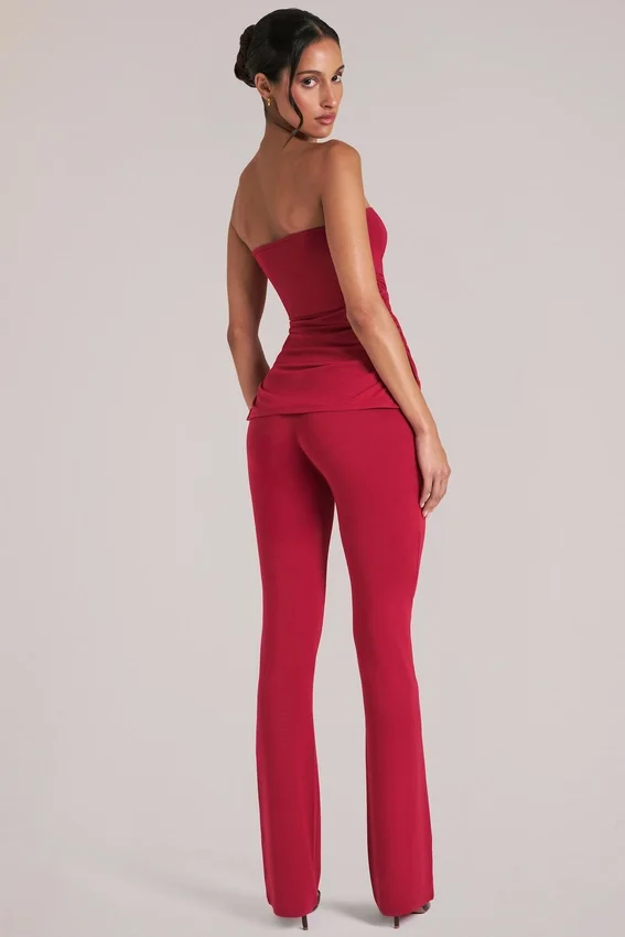 Lumi Mid-Rise Fitted Trousers i Cherry Red Lumi Mid-Rise Fitted Trousers i Cherry Red