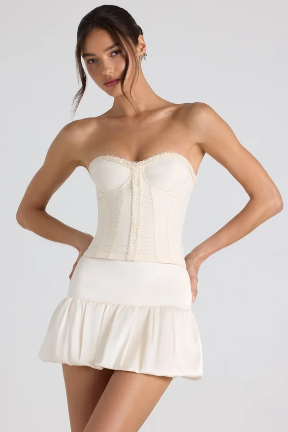 Melvina Ruched Lace-Up Strapless Corset Top i ivory Melvina Ruched Lace-Up Strapless Corset Top i ivory