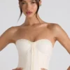Melvina Ruched Lace-Up Strapless Corset Top i ivory Melvina Ruched Lace-Up Strapless Corset Top i ivory