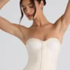 Melvina Ruched Lace-Up Strapless Corset Top i ivory Melvina Ruched Lace-Up Strapless Corset Top i ivory