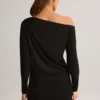 Mira Modal Off-Shoulder Wrap Miniklänning i svart Mira Modal Off-Shoulder Wrap Miniklänning i svart