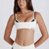 Mjuk Active-sport-BH med vridet ryggparti i lager-på-lager-stil i elfenben Mjuk Active-sport-BH med vridet ryggparti i lager-på-lager-stil i elfenben