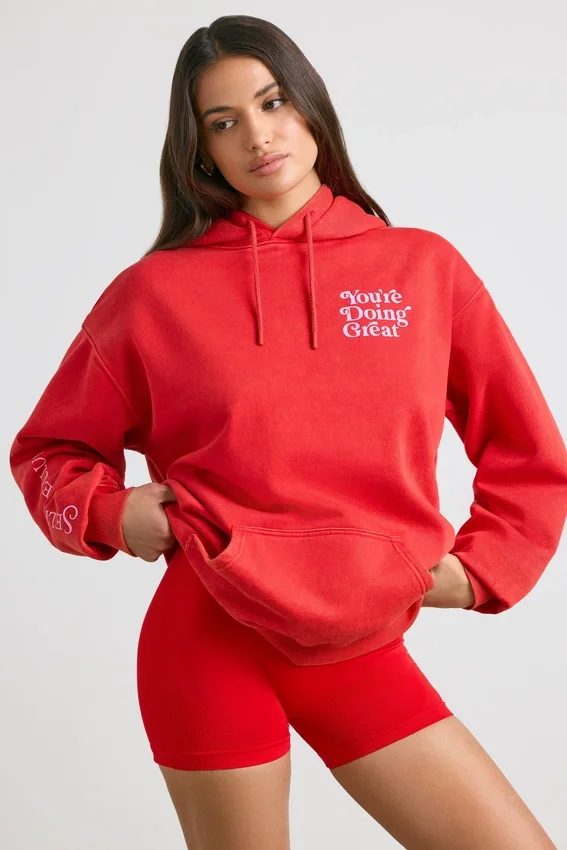Mjuk bomullsjersey-hoodie i rött Mjuk bomullsjersey-hoodie i rött