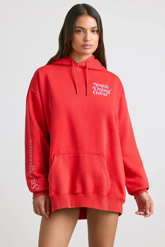 Mjuk bomullsjersey-hoodie i rött Mjuk bomullsjersey-hoodie i rött