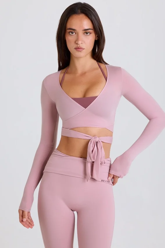 Mjuk jersey-crop-top med omlott i mauve Mjuk jersey-crop-top med omlott i mauve