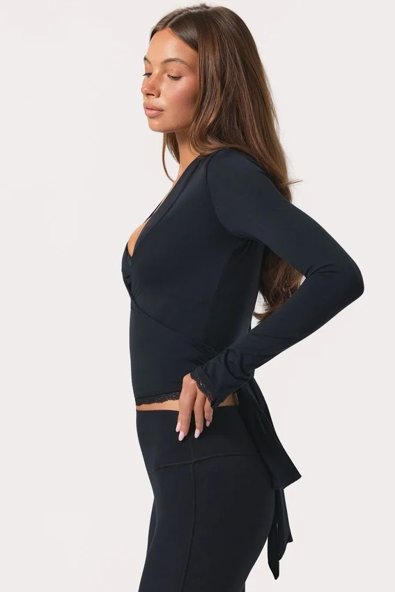 Mjuk jersey-wrap-toppar i svart Mjuk jersey-wrap-toppar i svart