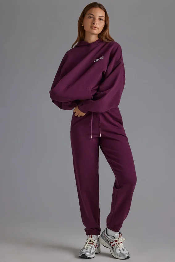 Mjuka joggingbyxor i bomullsjersey med avslappnad midja i färgen Grape Mjuka joggingbyxor i bomullsjersey med avslappnad midja i färgen Grape