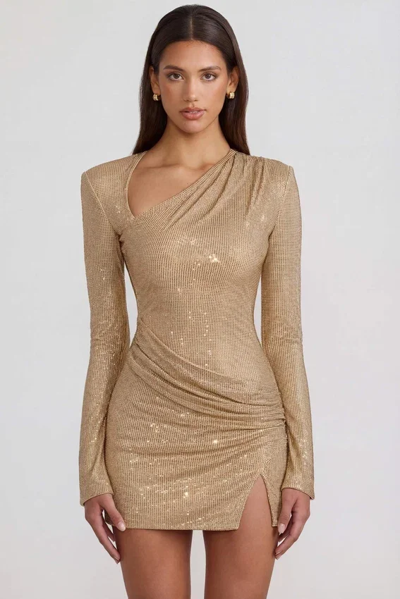 Nevina Asymmetrisk bodycon-miniklänning med dekorationer i guld Nevina Asymmetrisk bodycon-miniklänning med dekorationer i guld