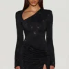 Nevina Asymmetrisk bodycon-miniklänning med dekorationer i svart Nevina Asymmetrisk bodycon-miniklänning med dekorationer i svart
