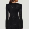 Nevina Asymmetrisk bodycon-miniklänning med dekorationer i svart Nevina Asymmetrisk bodycon-miniklänning med dekorationer i svart
