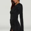 Nevina Asymmetrisk bodycon-miniklänning med dekorationer i svart Nevina Asymmetrisk bodycon-miniklänning med dekorationer i svart