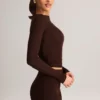 Noor Modal högmidjade bodycon-shorts i chokladbrunt Noor Modal högmidjade bodycon-shorts i chokladbrunt