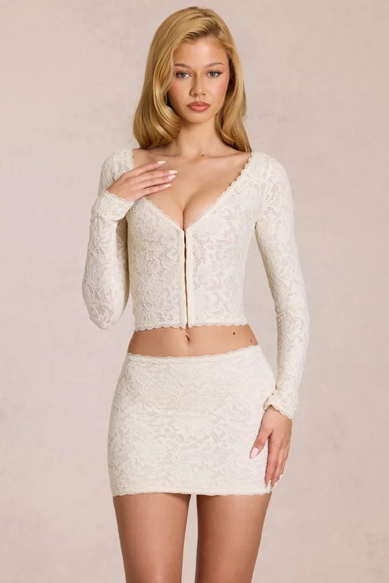 Odelia Lace Plunge Cardigan i elfenben Odelia Lace Plunge Cardigan i elfenben