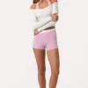 Off-shoulder-top i mjuk jersey i färgen Milk Off-shoulder-top i mjuk jersey i färgen Milk