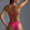 Oh Polly Badkläder: HOTFIX Edition Dekorerade V-formade bikinibyxor med hög benöppning i färgen Raspberry Sorbet Oh Polly Badkläder: HOTFIX Edition Dekorerade V-formade bikinibyxor med hög benöppning i färgen Raspberry Sorbet