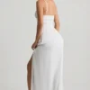 Olyssia Shirred Camisole Maxi Klänning i vitt Olyssia Shirred Camisole Maxi Klänning i vitt