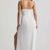 Olyssia Shirred Camisole Maxi Klänning i vitt Olyssia Shirred Camisole Maxi Klänning i vitt