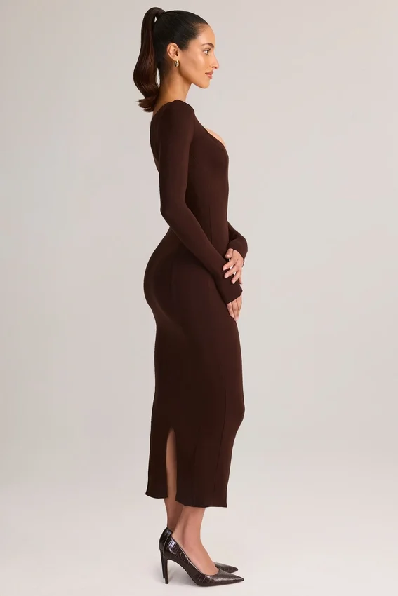 Ori Modal Peekaboo långärmad midiklänning i chokladbrunt Ori Modal Peekaboo långärmad midiklänning i chokladbrunt