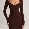 Ori Modal Peekaboo långärmad midiklänning i chokladbrunt Ori Modal Peekaboo långärmad midiklänning i chokladbrunt